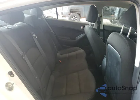 2017 Kia Forte Lx z USA, uszkodzony, nr VIN 3KPFK4A78HE127735